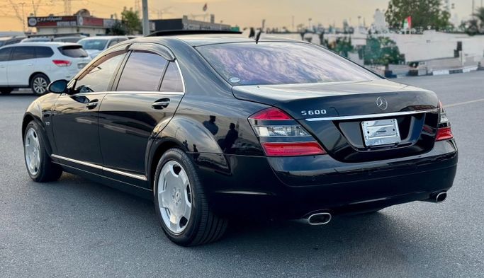 Used Mercedes-Benz S-Class 600 Guard V (W221), 5.5 l, 2007 in Dubai by Saeed Auto, Black color. Japanese Specs | AUTO.AE