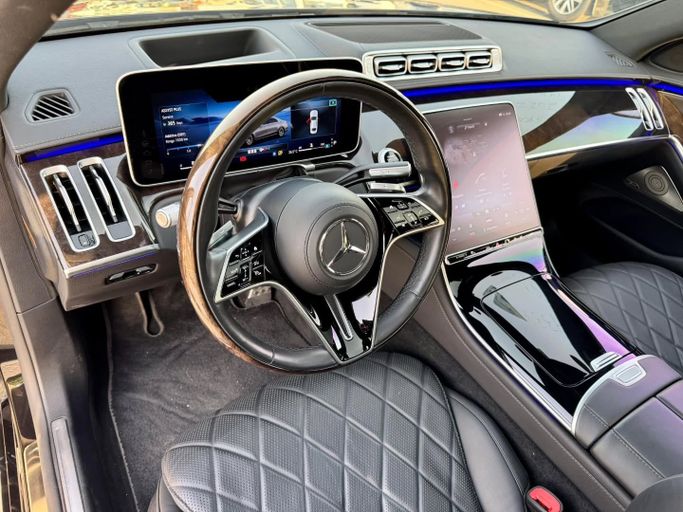 Used Mercedes-Benz S-Class 400 d 4MATIC VII (W223), 2.9 l, 2022 in Dubai by Saeed Auto, Black color. Japanese Specs | AUTO.AE