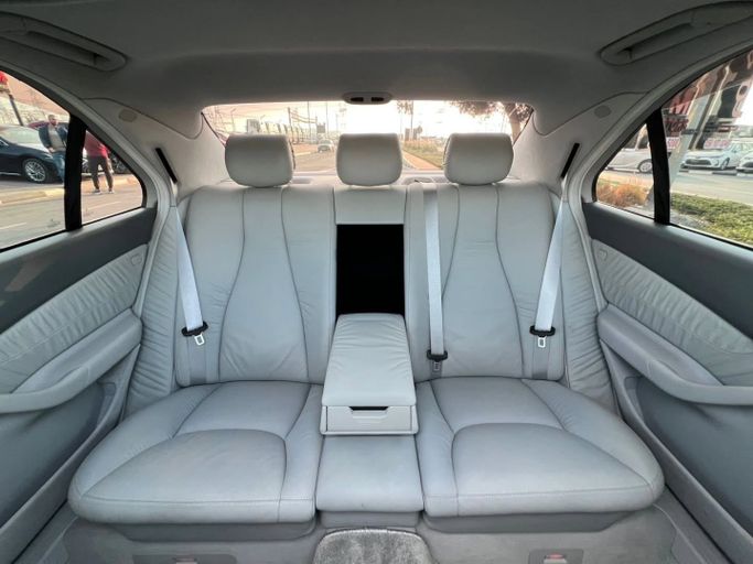 Подержанный Mercedes-Benz S-Class 500 IV (W220), 5.0 л, 2000 в Дубае от Saeed Auto Серый цвет. Японская | AUTO.AE