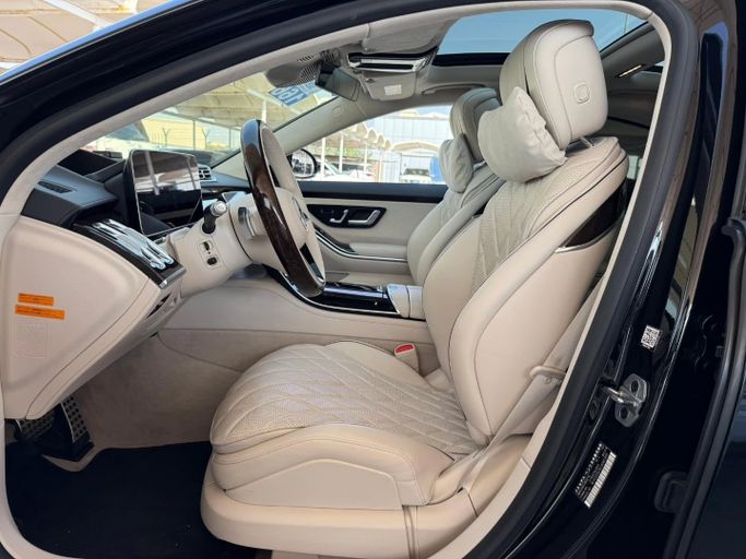 Подержанный Mercedes-Benz S-Class 580 4MATIC VII (W223), 4.0 л, 2022 в Дубае от Saeed Auto Черный цвет. Японская | AUTO.AE