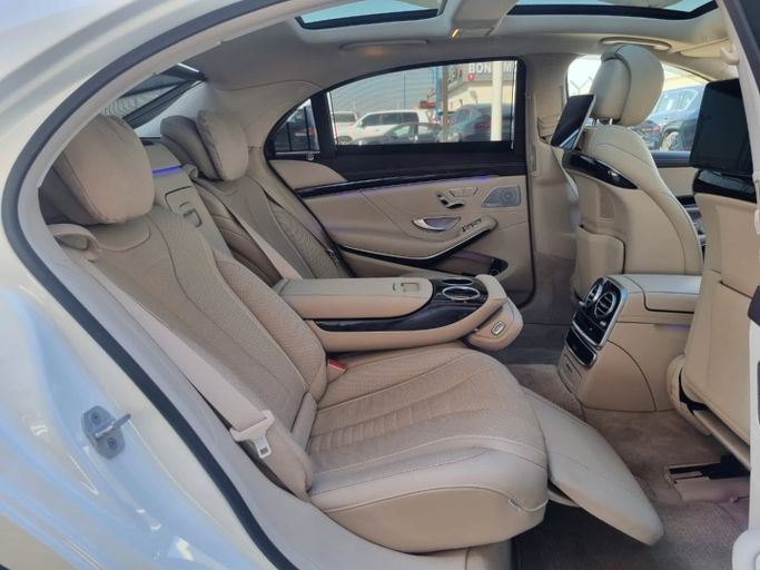 Used Mercedes-Benz S-Class 560 VI (W222, C217) Facelift, 4.0 l, 2018 in Dubai by Saeed Auto, White color. Japanese Specs | AUTO.AE