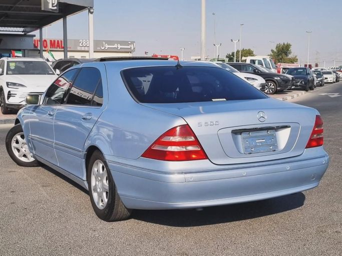 Подержанный Mercedes-Benz S-Class 500 IV (W220), 5.0 л, 2001 в Дубае от Saeed Auto Голубой цвет. Японская | AUTO.AE