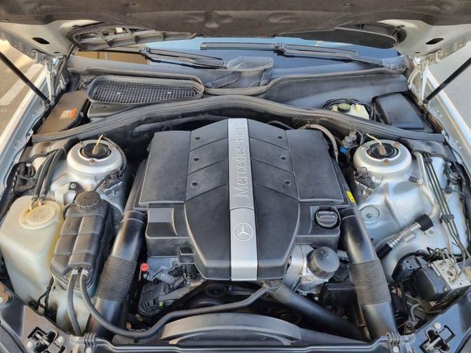 Подержанный Mercedes-Benz S-Class 320 IV (W220), 3.2 л, 2002 в Дубае от Saeed Auto Белый цвет. Японская | AUTO.AE