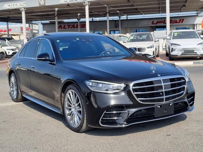Подержанный Mercedes-Benz S-Class 500 4MATIC VII (W223), 3.0 л, 2022 в Дубае от Saeed Auto Черный цвет. Японская | AUTO.AE