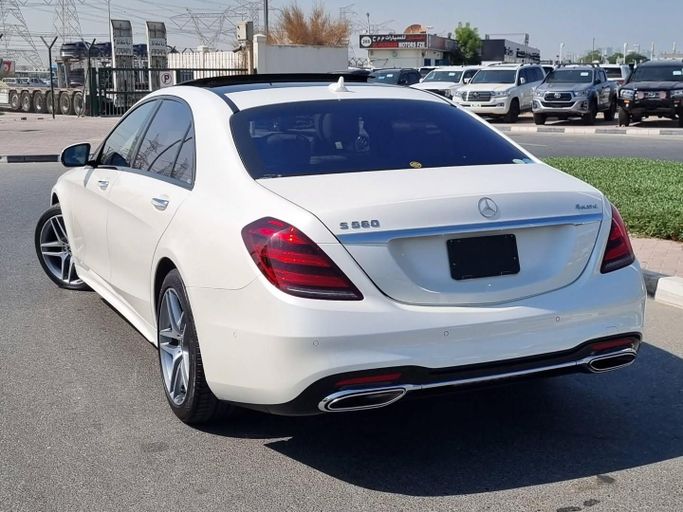 Used Mercedes-Benz S-Class 560 VI (W222, C217) Facelift, 4.0 l, 2018 in Dubai by Saeed Auto, White color. Japanese Specs | AUTO.AE