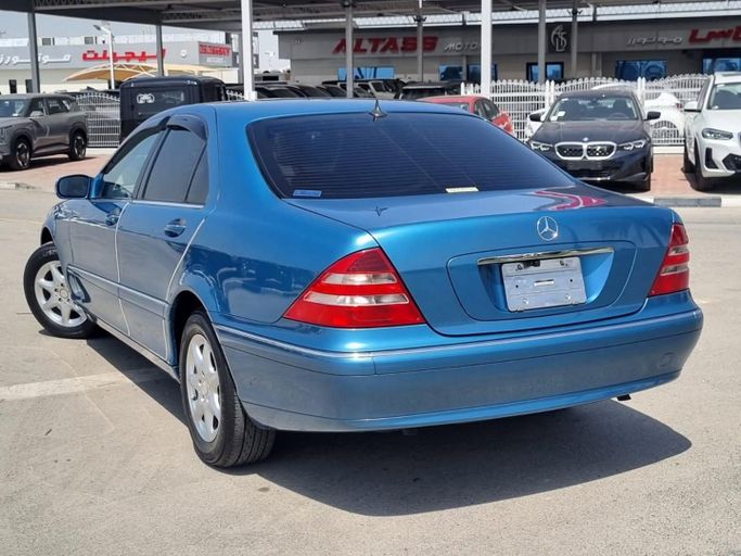 Used Mercedes-Benz S-Class 320 IV (W220), 3.2 l, 1999 in Dubai by Saeed Auto, Blue color. Japanese Specs | AUTO.AE