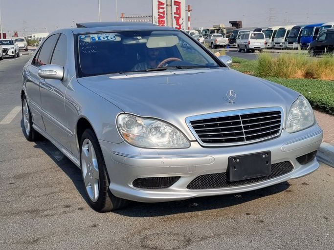 Used Mercedes-Benz S-Class 500 Long V (W221), 5.5 l, 2005 in Dubai by Saeed Auto, Silver color. Japanese Specs | AUTO.AE