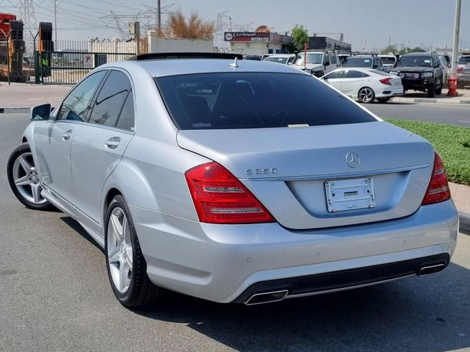 Подержанный Mercedes-Benz S-Class 350 V (W221) Рестайлинг, 3.5 л, 2013 в Дубае от Saeed Auto Серый цвет. Японская | AUTO.AE