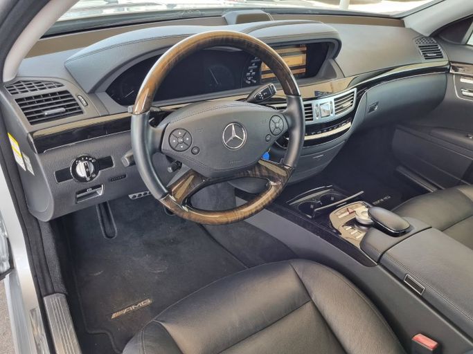 Подержанный Mercedes-Benz S-Class 350 V (W221) Рестайлинг, 3.5 л, 2013 в Дубае от Saeed Auto Серый цвет. Японская | AUTO.AE