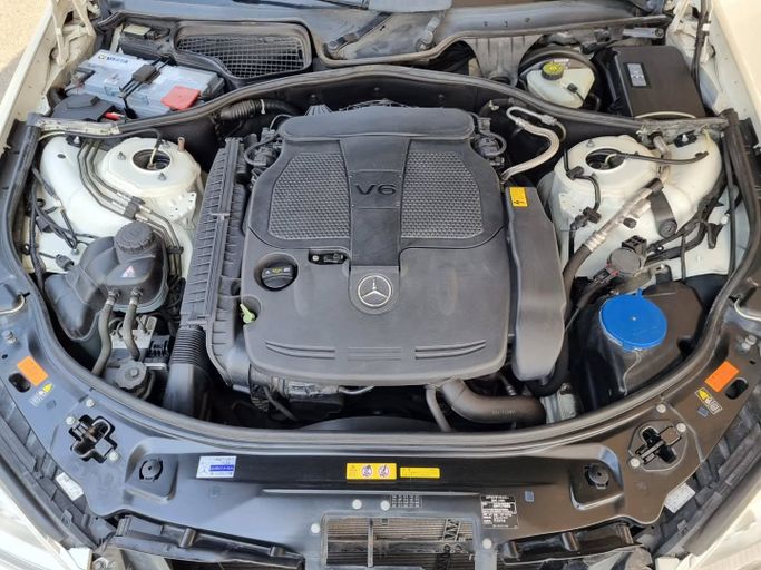 Used Mercedes-Benz S-Class 350 V (W221) Facelift, 3.5 l, 2012 in Dubai by Saeed Auto, White color. Japanese Specs | AUTO.AE