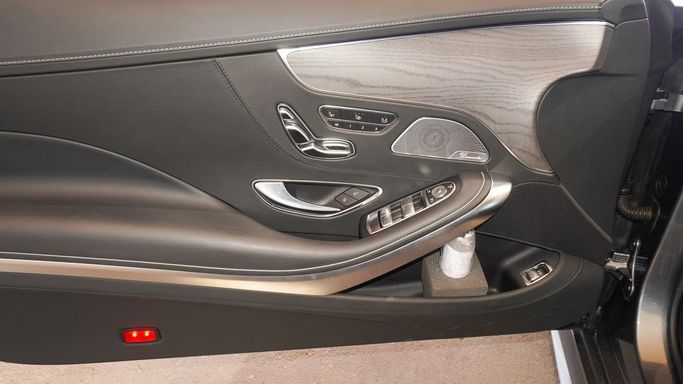 Подержанный Mercedes-Benz S-Class 560 4MATIC VI (W222, C217) Рестайлинг, 4.0 л, 2018 в Дубае от Ibitisam Motors Серый цвет.  | AUTO.AE