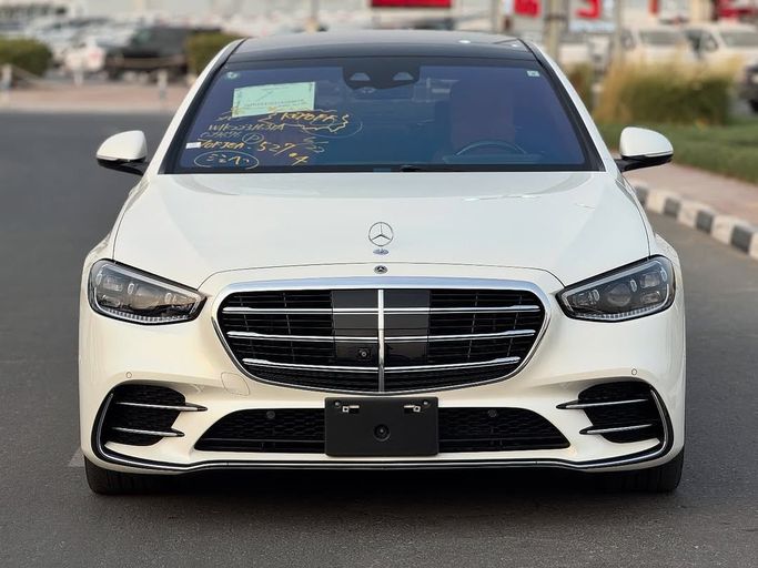 Used Mercedes-Benz S-Class 500 4MATIC VII (W223), 3.0 l, 2021 in Dubai by Lakhani Motors, White color. Other | AUTO.AE
