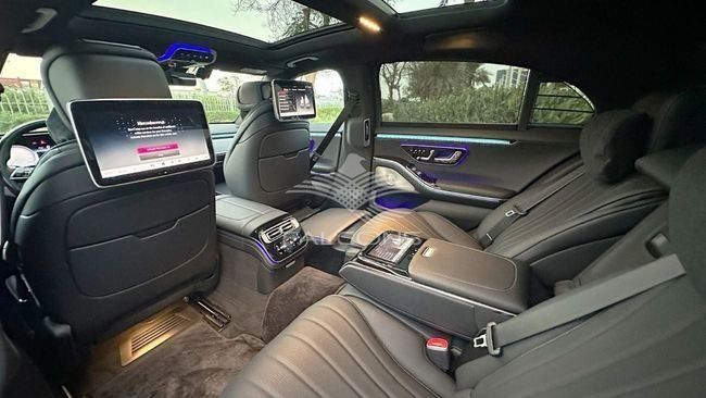 Новый Mercedes-Benz S-Class 500 4MATIC VII (W223), 3.0 л, 2024 в Дубае от Falcons GT Motors FZCO Серебристый цвет. Европейская | AUTO.AE