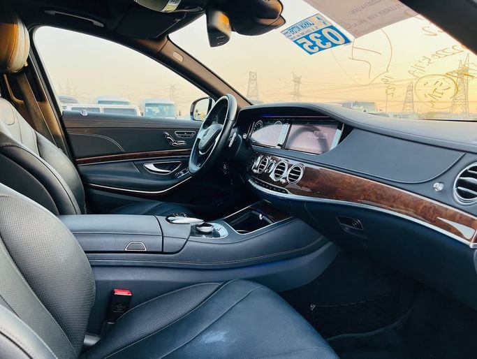 Подержанный Mercedes-Benz S-Class 400 VI (W222, C217), 3.5 л, 2015 в Дубае от Lakhani Motors Белый цвет. Японская | AUTO.AE