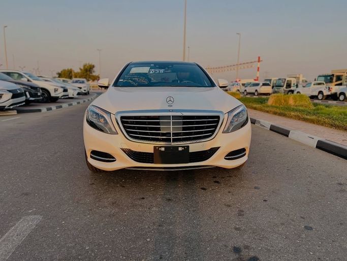 Подержанный Mercedes-Benz S-Class 400 VI (W222, C217), 3.5 л, 2015 в Дубае от Lakhani Motors Белый цвет. Японская | AUTO.AE