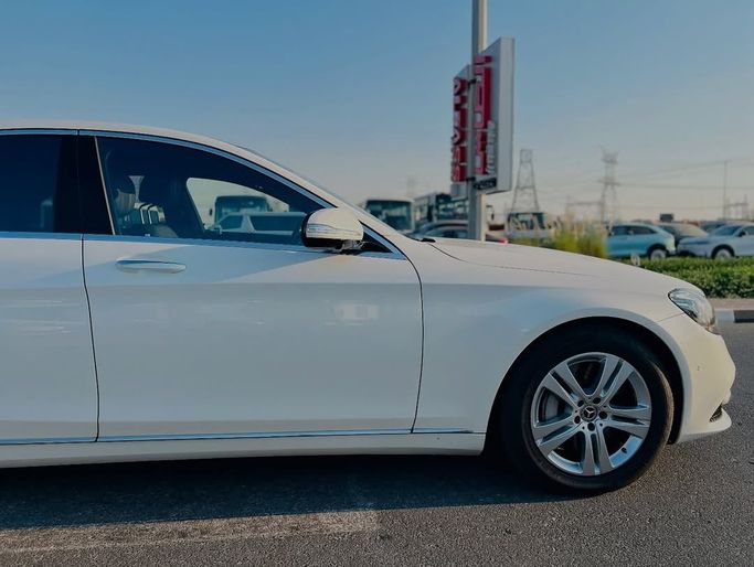 Used Mercedes-Benz S-Class 450 VI (W222, C217) Facelift, 3.0 l, 2018 in Dubai by Lakhani Motors, White color. Japanese Specs | AUTO.AE