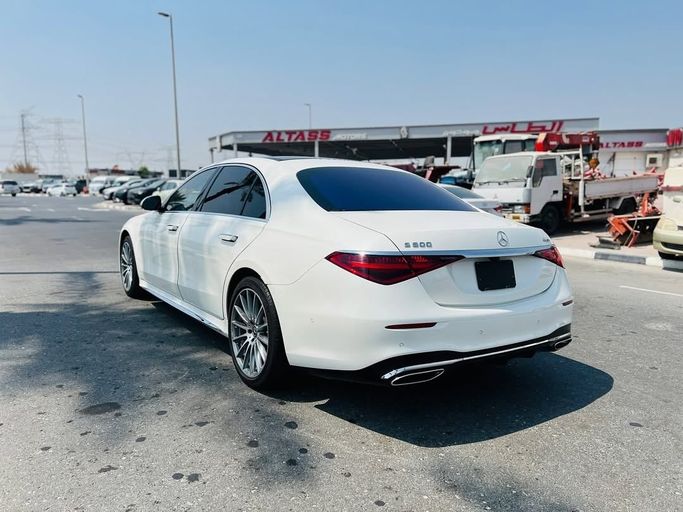 Подержанный Mercedes-Benz S-Class 500 4MATIC VII (W223), 3.0 л, 2021 в Дубае от Lakhani Motors Белый цвет. Японская | AUTO.AE