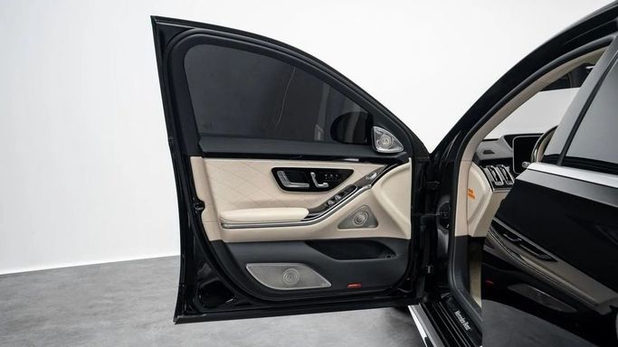 Used Mercedes-Benz S-Class 500 4MATIC VII (W223), 3.0 l, 2021 in Dubai by Al Ain Class Motors, Black color. Japanese Specs | AUTO.AE