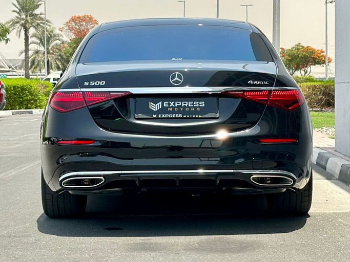 Подержанный Mercedes-Benz S-Class 500 4MATIC VII (W223), 3.0 л, 2024 в Дубае от Express Motors Черный цвет. Корейская | AUTO.AE