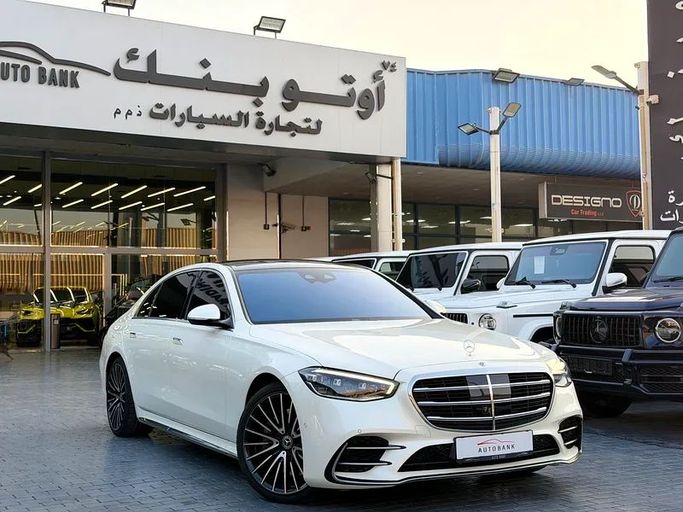 Used Mercedes-Benz S-Class 580 4MATIC VII (W223), 4.0 l, 2023 in Dubai by Auto Bank Motors, White color. GCC Specs | AUTO.AE