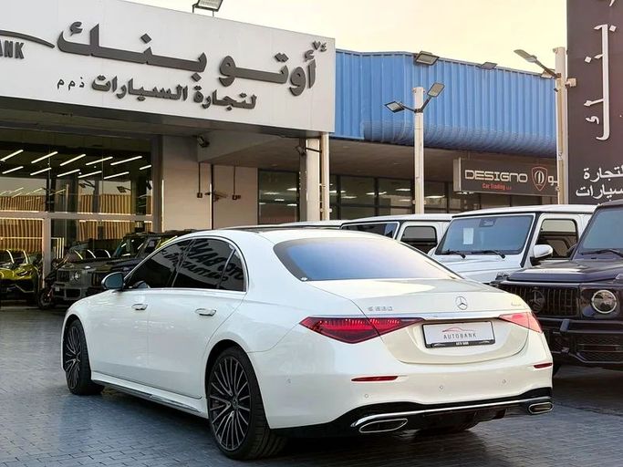 Used Mercedes-Benz S-Class 580 4MATIC VII (W223), 4.0 l, 2023 in Dubai by Auto Bank Motors, White color. GCC Specs | AUTO.AE