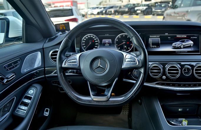 New Mercedes-Benz S-Class 550 VI (W222, C217) Facelift, 4.7 l, 2017 in Dubai by Prestige motors, White color. Japanese Specs | AUTO.AE