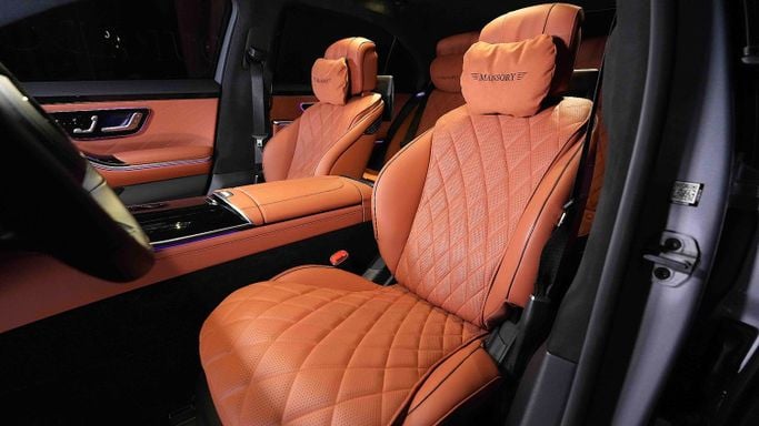 Новый Mercedes-Benz S-Class 500 Long 4MATIC VII (W223), 3.0 л, 2023 в Дубае от Dourado Luxury Car Серебристый цвет. Европейская | AUTO.AE