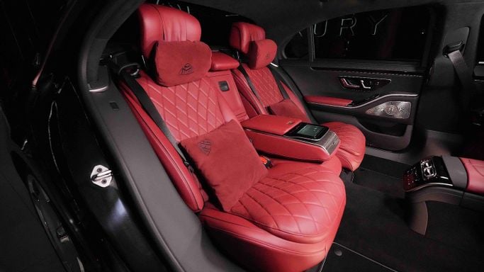 Новый Mercedes-Benz S-Class 580 Long 4MATIC VII (W223), 4.0 л, 2023 в Дубае от Dourado Luxury Car Черный цвет. Европейская | AUTO.AE