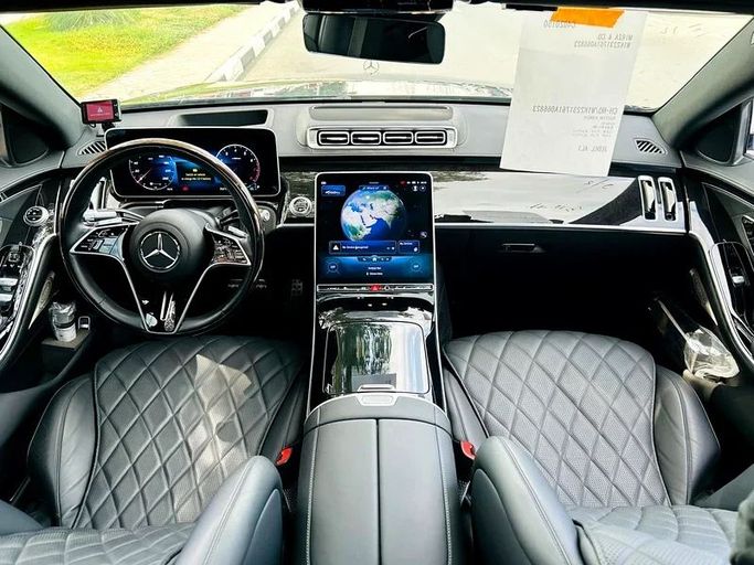 Used Mercedes-Benz S-Class 580 4MATIC VII (W223), 4.0 l, 2022 in Dubai by Mirza Automobile FZE, Black color. Japanese Specs | AUTO.AE