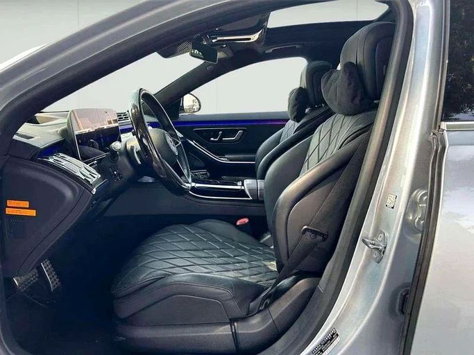 Used Mercedes-Benz S-Class 500 4MATIC VII (W223), 3.0 l, 2021 in Dubai by Mirza Automobile FZE, Silver color. Japanese Specs | AUTO.AE