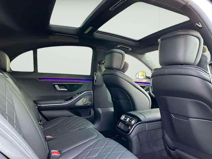 Used Mercedes-Benz S-Class 500 4MATIC VII (W223), 3.0 l, 2021 in Dubai by Mirza Automobile FZE, Silver color. Japanese Specs | AUTO.AE