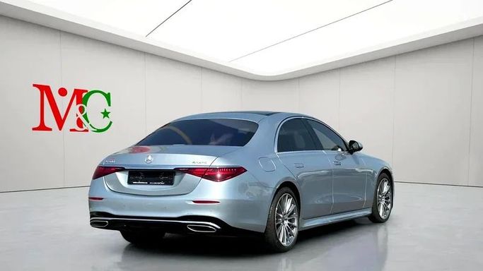 Used Mercedes-Benz S-Class 500 4MATIC VII (W223), 3.0 l, 2021 in Dubai by Mirza Automobile FZE, Silver color. Japanese Specs | AUTO.AE