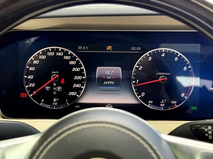 Used Mercedes-Benz S-Class 580 4MATIC VII (W223), 4.0 l, 2021 in Dubai by Mirza Automobile FZE, White color. Japanese Specs | AUTO.AE