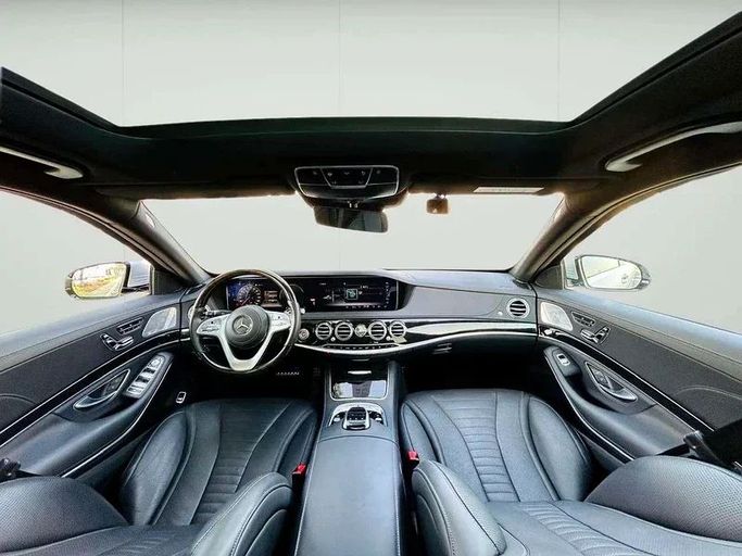 Used Mercedes-Benz S-Class 560 VI (W222, C217) Facelift, 4.0 l, 2018 in Dubai by Mirza Automobile FZE, Silver color. Japanese Specs | AUTO.AE