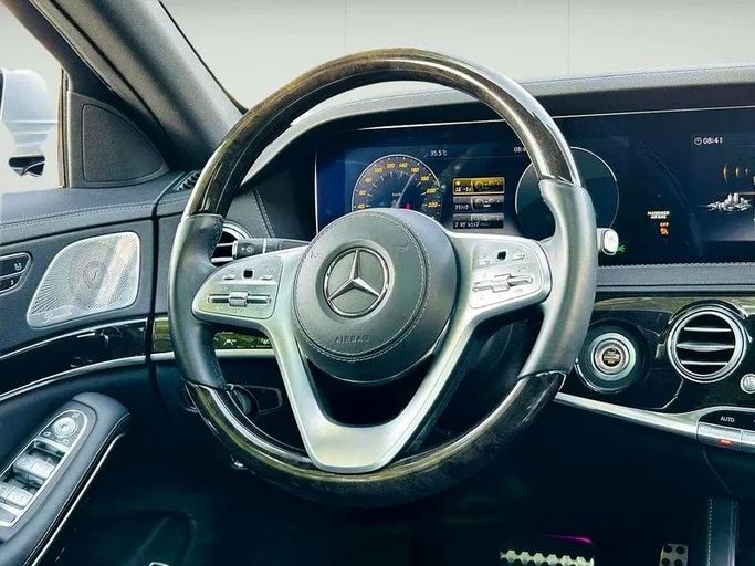 Used Mercedes-Benz S-Class 560 VI (W222, C217) Facelift, 4.0 l, 2018 in Dubai by Mirza Automobile FZE, Silver color. Japanese Specs | AUTO.AE