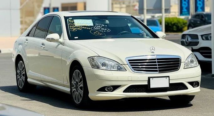 Подержанный Mercedes-Benz S-Class 350 V (W221) Рестайлинг, 3.5 л, 2009 в Дубае от Mirza Automobile FZE Белый цвет. Японская | AUTO.AE