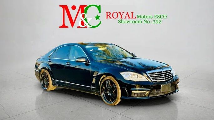 Подержанный Mercedes-Benz S-Class 350 V (W221), 3.5 л, 2008 в Дубае от Mirza Automobile FZE Черный цвет. Японская | AUTO.AE