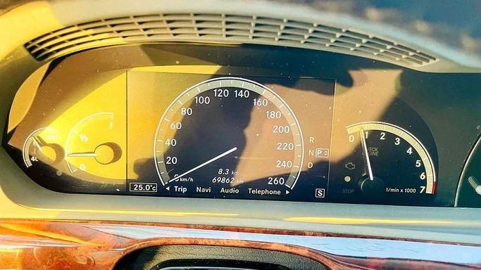 Подержанный Mercedes-Benz S-Class 350 V (W221), 3.5 л, 2008 в Дубае от Mirza Automobile FZE Черный цвет. Японская | AUTO.AE