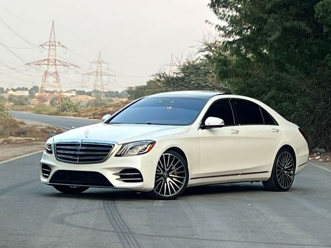 Used Mercedes-Benz S-Class 560 VI (W222, C217) Facelift, 4.0 l, 2020 in Dubai by Prestige motors, White color. GCC Specs | AUTO.AE