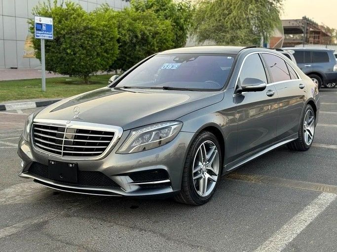 Подержанный Mercedes-Benz S-Class 550 VI (W222, C217), 4.7 л, 2016 в Дубае от Best Car Серый цвет. Японская | AUTO.AE