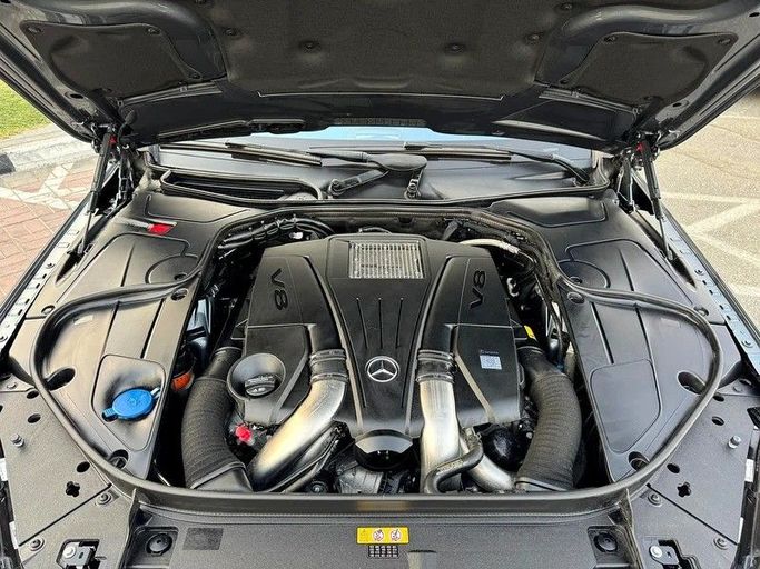 Подержанный Mercedes-Benz S-Class 550 VI (W222, C217), 4.7 л, 2016 в Дубае от Best Car Серый цвет. Японская | AUTO.AE