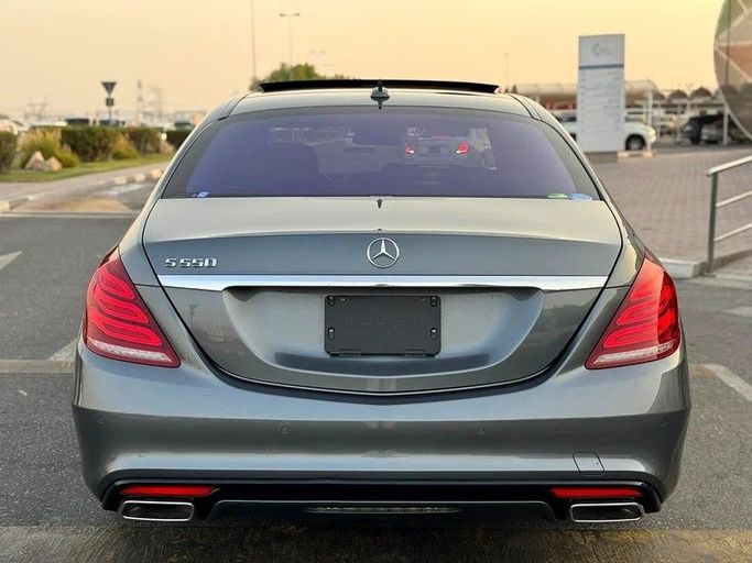 Подержанный Mercedes-Benz S-Class 550 VI (W222, C217), 4.7 л, 2016 в Дубае от Best Car Серый цвет. Японская | AUTO.AE