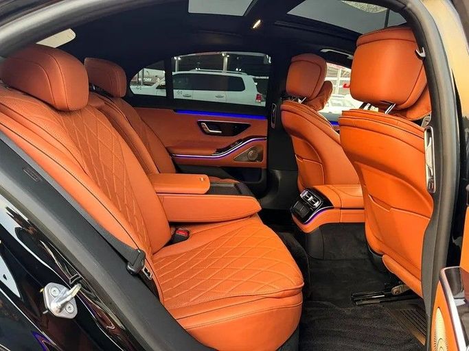 Подержанный Mercedes-Benz S-Class 500 4MATIC VII (W223), 3.0 л, 2021 в Дубае от Best Car Черный цвет. Японская | AUTO.AE