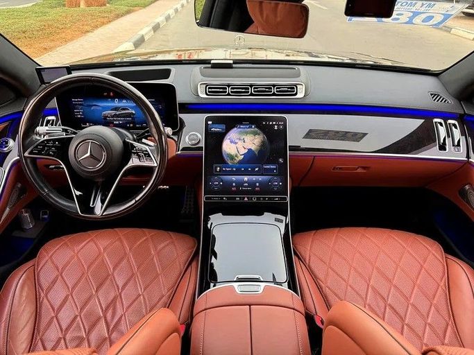 Подержанный Mercedes-Benz S-Class 500 4MATIC VII (W223), 3.0 л, 2021 в Дубае от Best Car Черный цвет. Японская | AUTO.AE