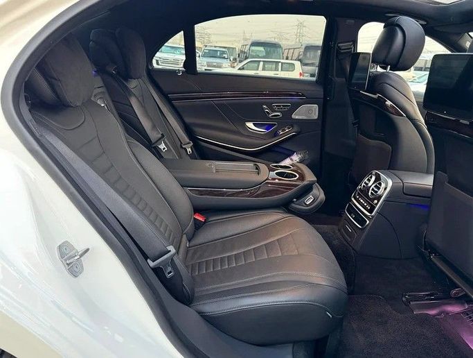 Used Mercedes-Benz S-Class 560 VI (W222, C217) Facelift, 4.0 l, 2020 in Dubai by Best Car, White color. Japanese Specs | AUTO.AE