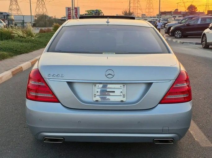 Подержанный Mercedes-Benz S-Class 550 V (W221) Рестайлинг, 5.5 л, 2011 в Дубае от Best Car Серебристый цвет. Японская | AUTO.AE