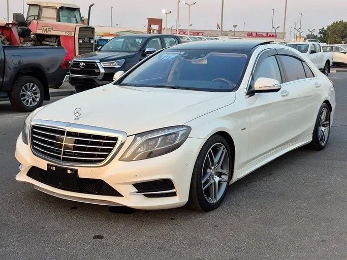 Подержанный Mercedes-Benz S-Class 550 VI (W222, C217), 4.7 л, 2014 в Дубае от Best Car Белый цвет. Японская | AUTO.AE