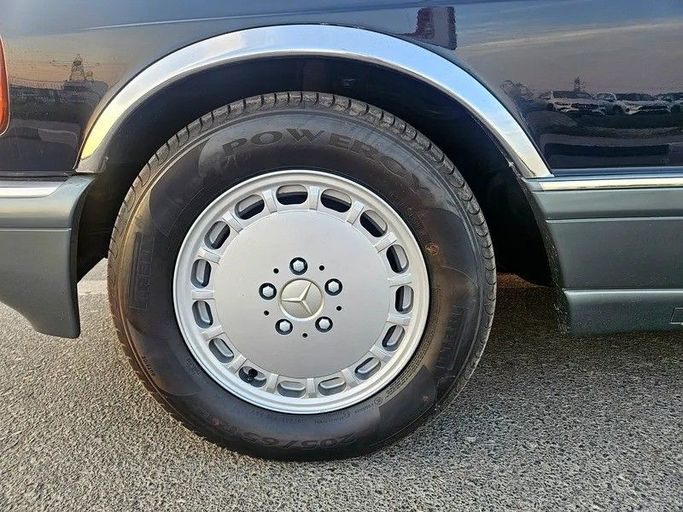 Used Mercedes-Benz S-Class 500 II (W126) Facelift, 5.0 l, 1986 in Dubai by Irfan Motors, Blue color. Japanese Specs | AUTO.AE