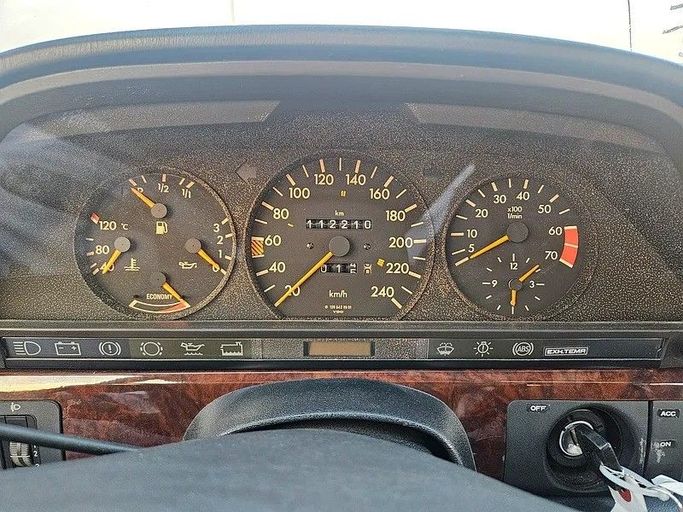 Used Mercedes-Benz S-Class 500 II (W126) Facelift, 5.0 l, 1986 in Dubai by Irfan Motors, Blue color. Japanese Specs | AUTO.AE