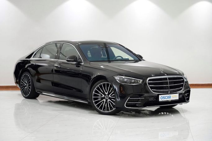 New Mercedes-Benz S-Class 500 4MATIC VII (W223), 3.0 l, 2025 in Dubai by Oscar Motors, Black color. GCC Specs | AUTO.AE